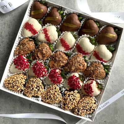 Большой набор клубники в шоколаде № 415